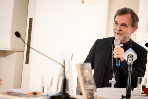 Buchpräsentation Für euch Bischof, mit euch Christ
